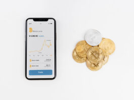 crypto apps, best crypto apps, cryptocurrency apps, digital currency apps, blockchain apps, bitcoin apps, ethereum apps, trading apps, investment apps, wallet apps, mobile apps, desktop apps, user-friendly apps, secure apps, fee-efficient apps, supported cryptocurrencies, additional features, coinbase, binance, robinhood, crypto.com, eToro, security, user experience, fees, features, mobile app experience, customer support, investment goals, preferences, research, financial advisor, investment decisions